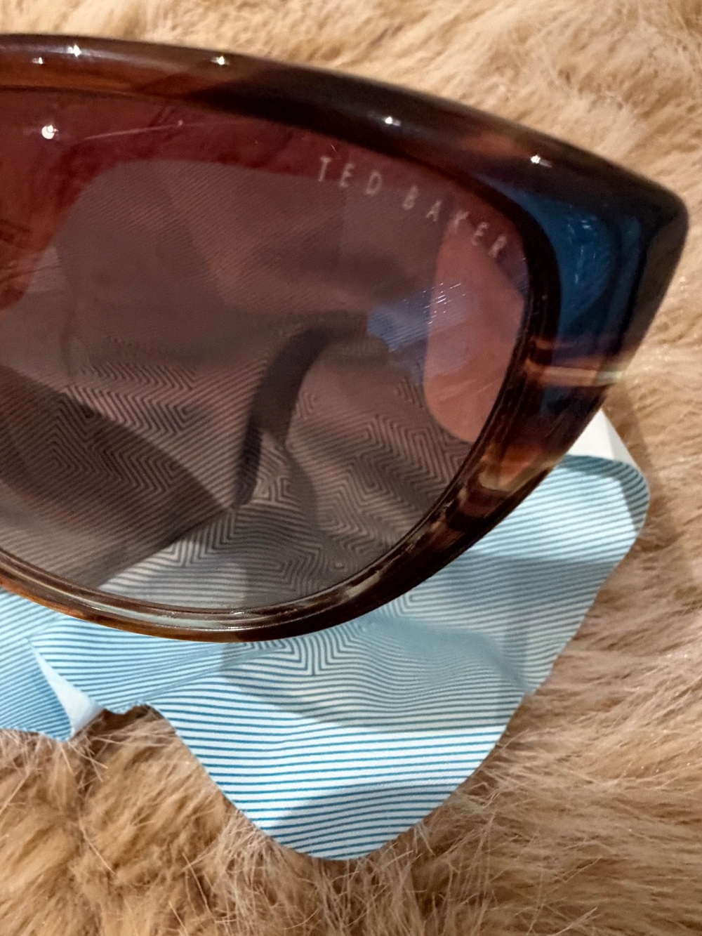 Ted baker sunglasses - Picture 7 of 12